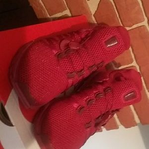 Wmns Nike shox gravity